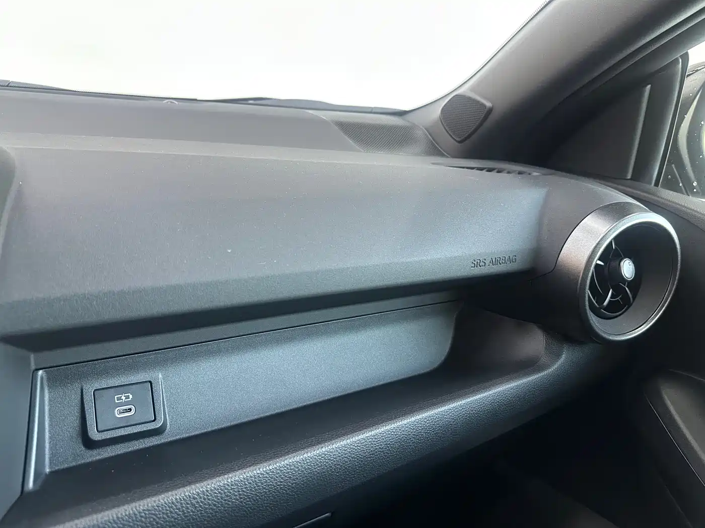 Toyota GR YARIS 2024 GR Evolution Edition фото 14