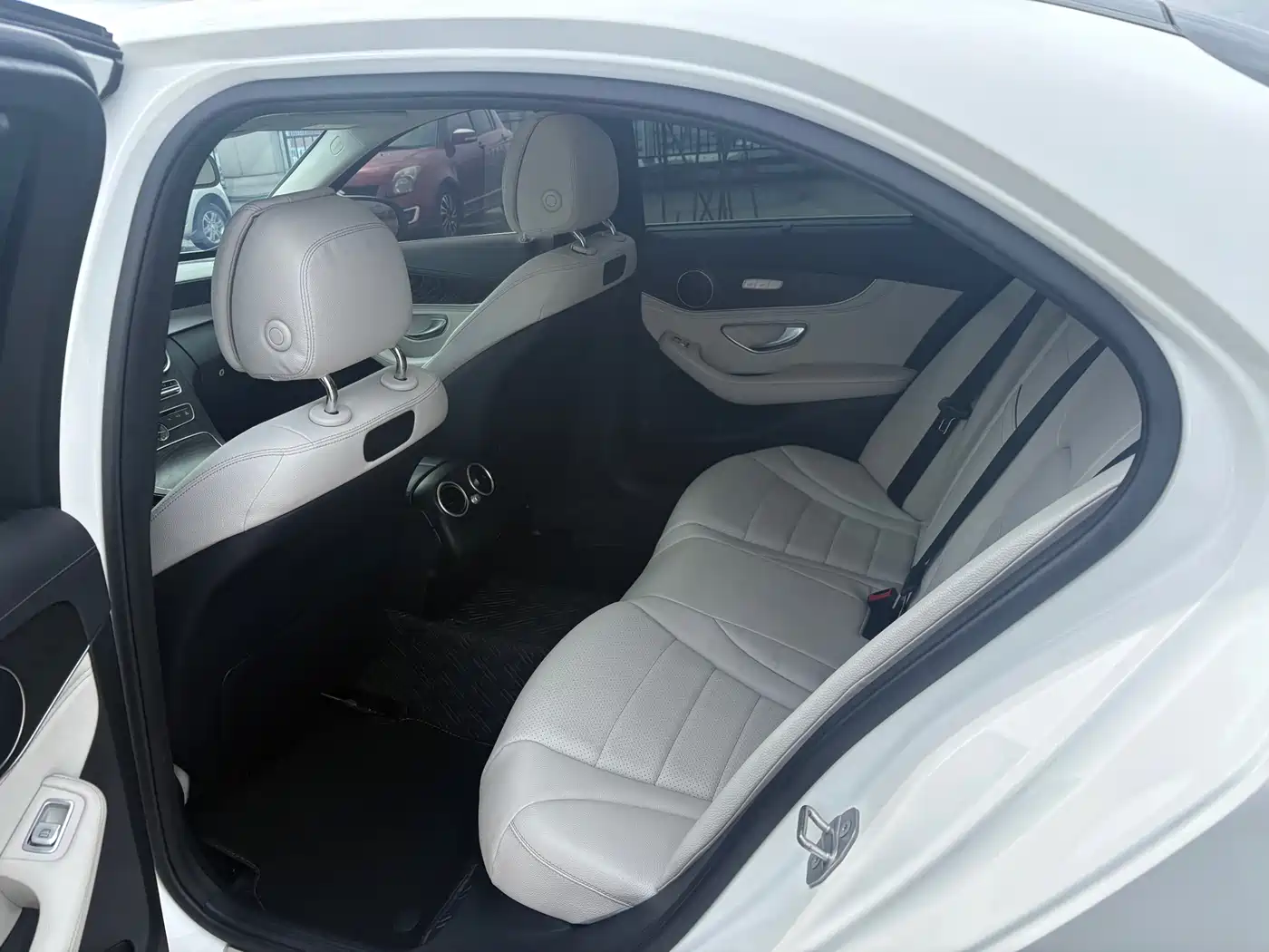 Mercedes-Benz C-Class 2016 C 200 L 4MATIC фото 10
