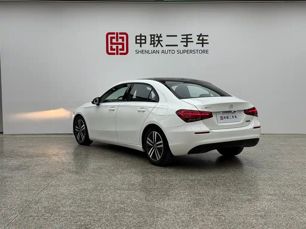 Mercedes-Benz A-Class 2021 A 180 L фото 11