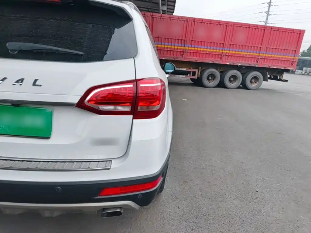 Фото 8 - Haval H6