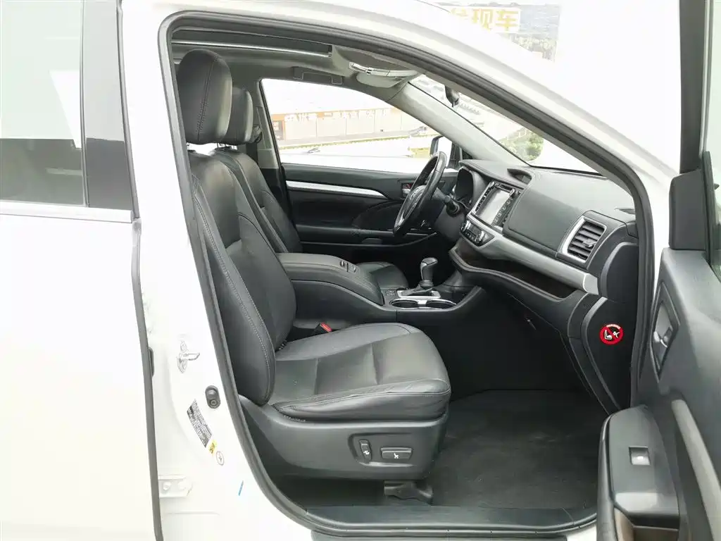 Toyota Highlander 2015 3.5L 4WD Luxury Edition 7-seater фото 23