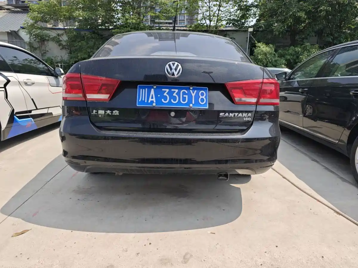 Volkswagen Santana 2015 1.6L Manual Trend Edition фото 12