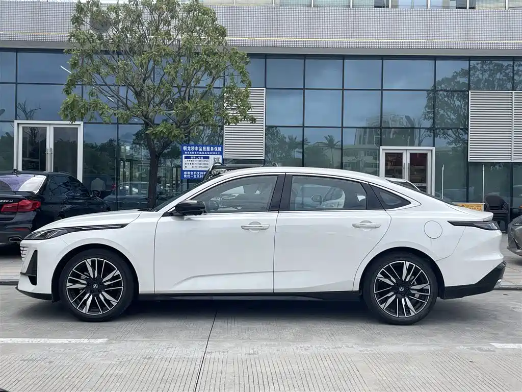 Changan Eado 2026 2025 Model Year Facelift 1.5T 500Bar Premium Edition