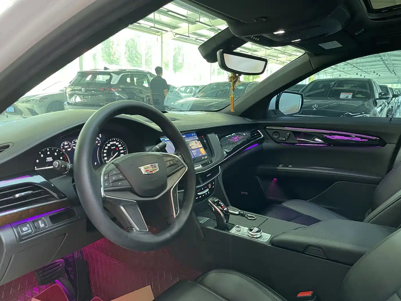 Photo 22 - Cadillac CT6