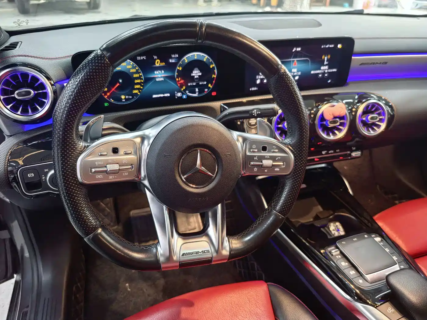 Mercedes-Benz A-Class AMG 2020 AMG A 35 L 4MATIC фото 5
