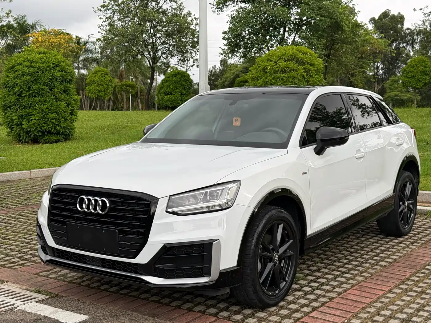 Audi Q2L 2018 35 TFSI Launch Exclusive Edition China VI