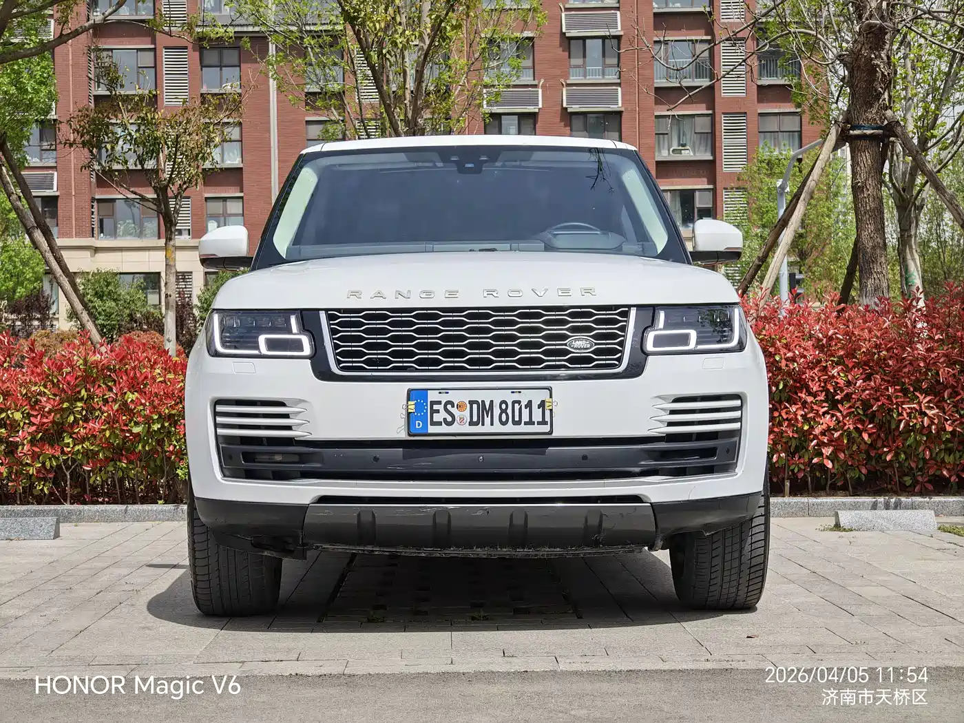 Land Rover Range Rover 2021 3.0 L6 Heritage Extended Classic Edition фото 2