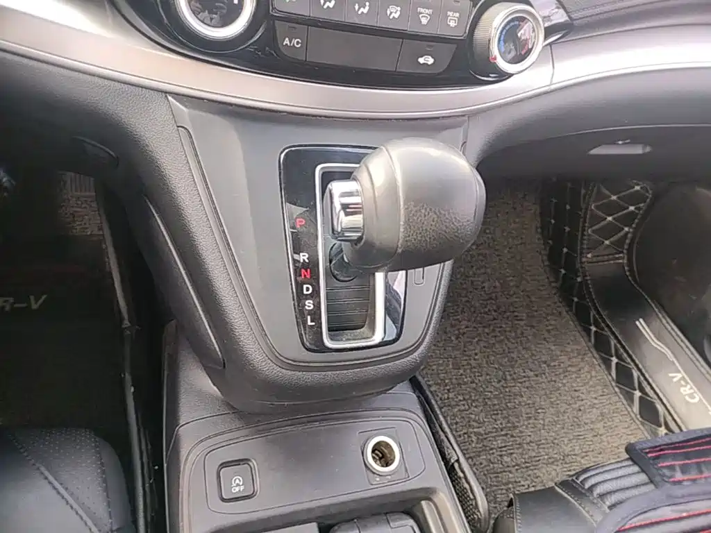 صورة 19 - Honda CR-V