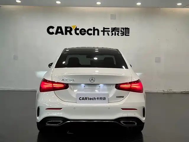 Mercedes-Benz A-Class 2023 A 200 L Fashion — фото 5