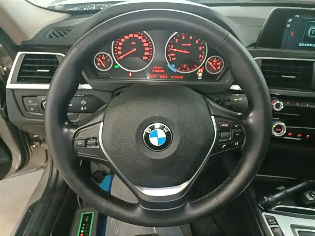 BMW 3 Series 2018 320Li Fashion Style фото 11