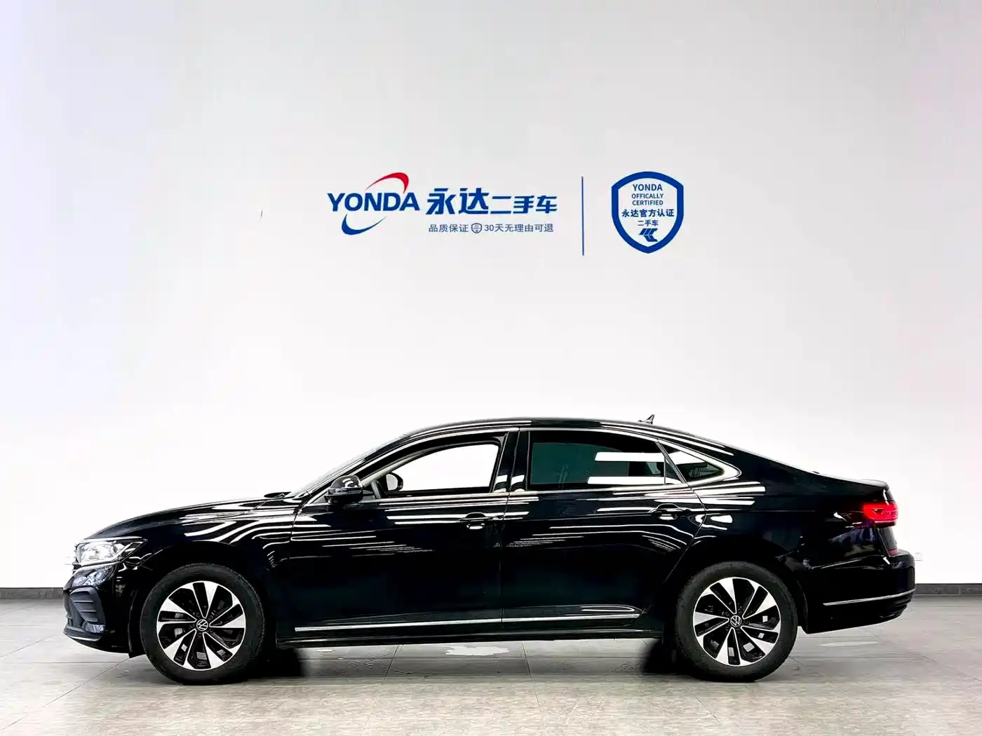 Volkswagen Passat 2024 280TSI Elite Edition фото 7