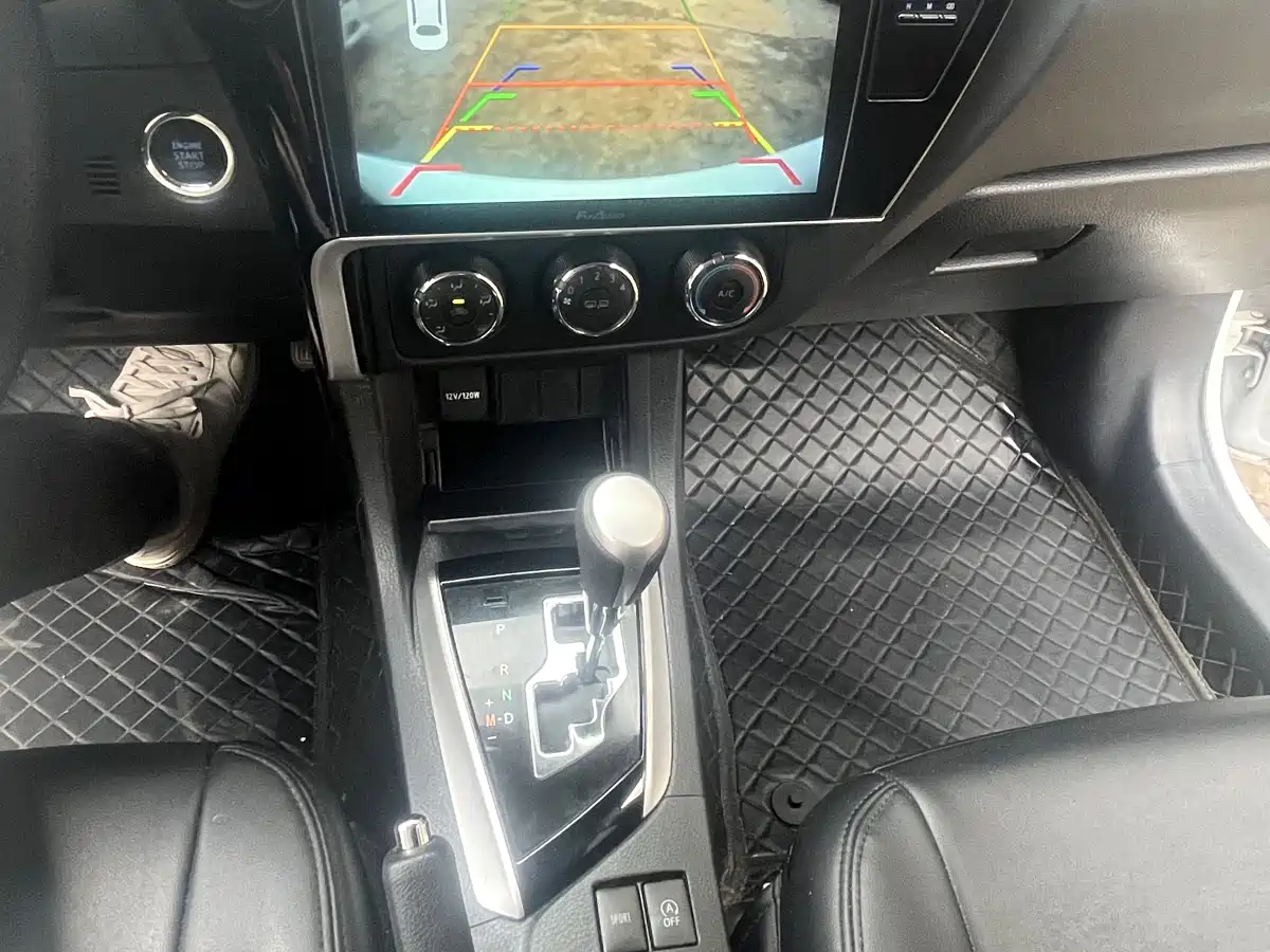 Toyota Corolla 2017 Facelift 1.2T S-CVT GL фото 10