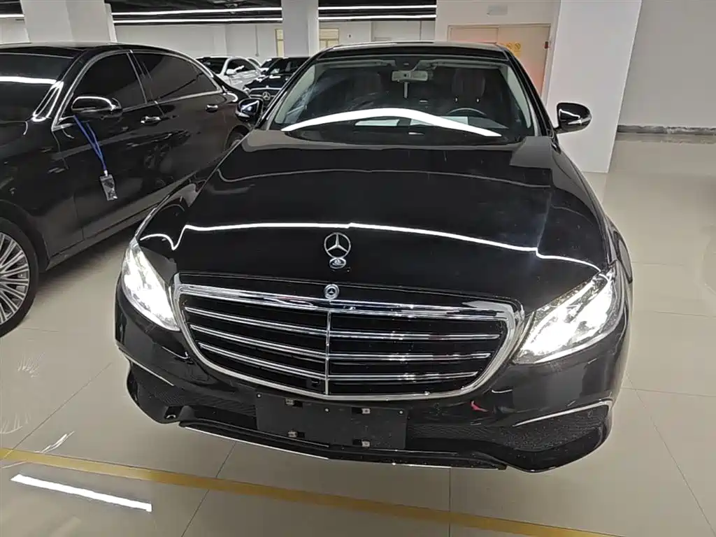 Mercedes-Benz E-Class 2019 E 200 L Sport фото 3