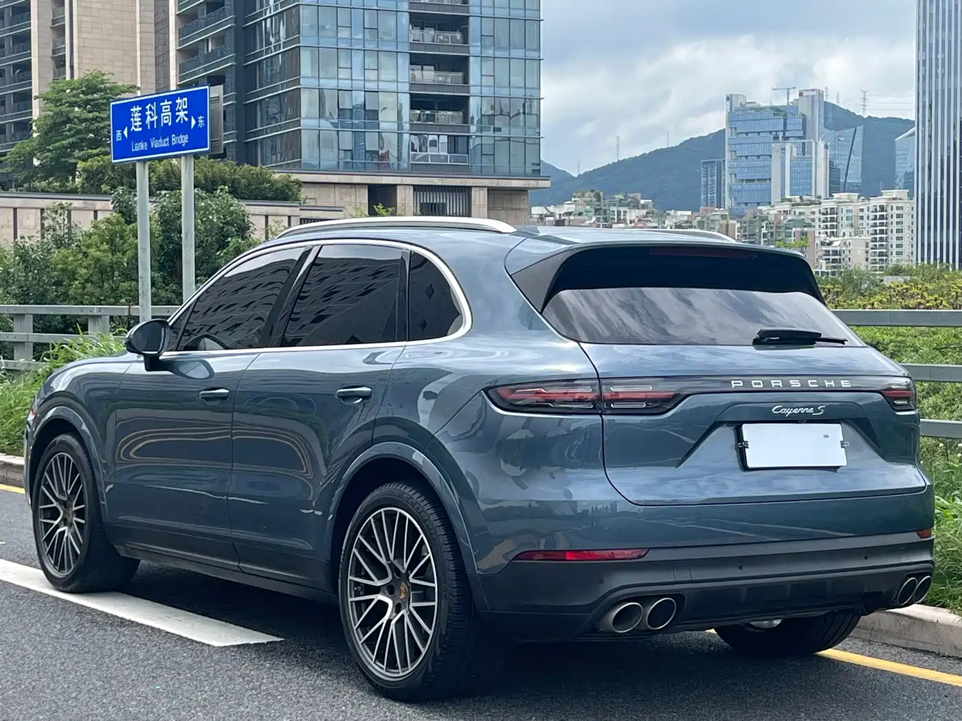 Porsche Cayenne 2018 Cayenne S 2.9T фото 4