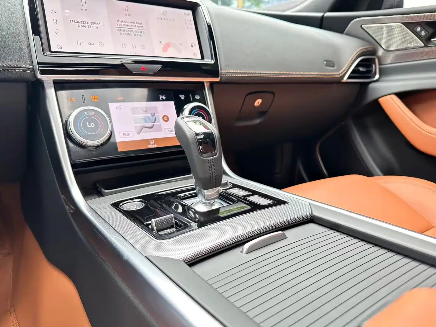 Jaguar XEL 2025 2025 2.0T 250PS R-DYNAMIC 90th Anniversary Edition