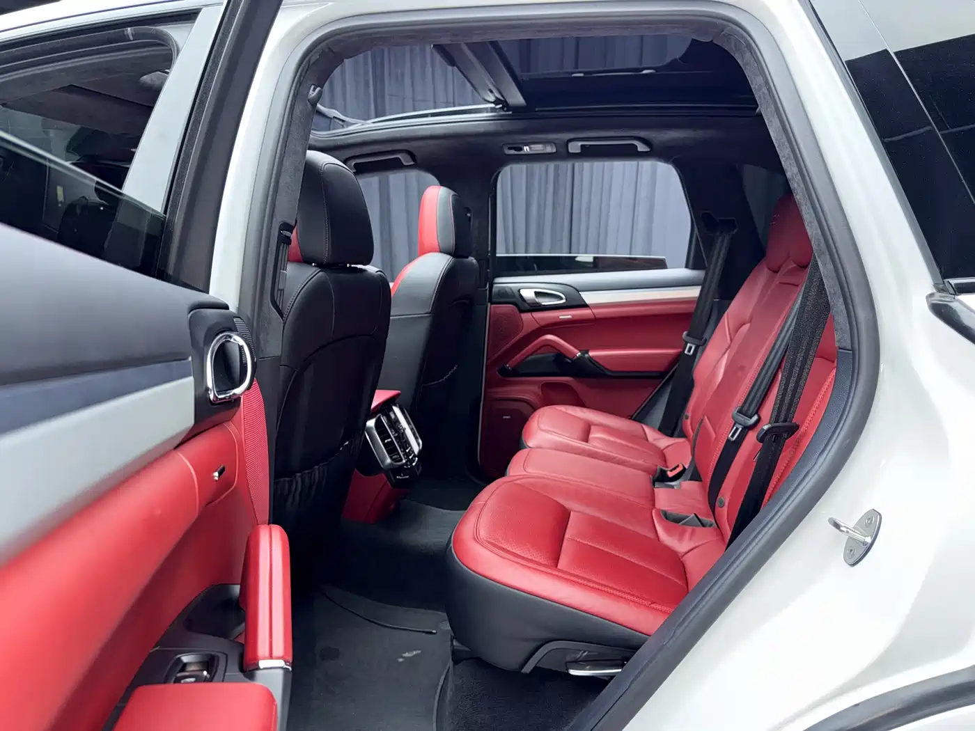 Porsche Cayenne 2015 Cayenne GTS 3.6T фото 11