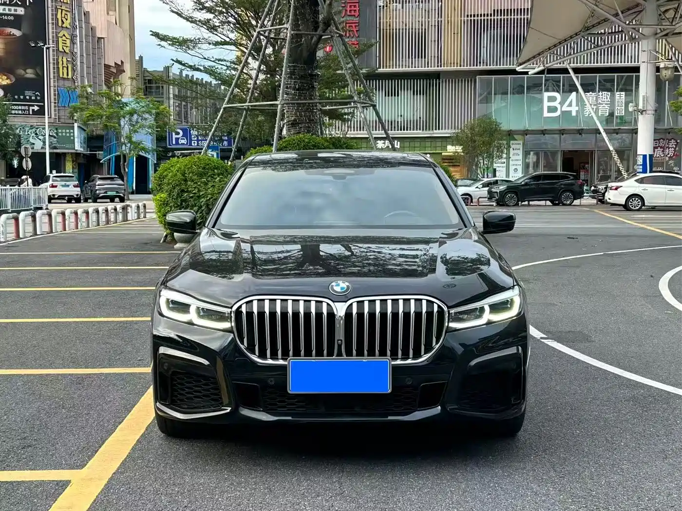 صورة 3 - BMW 7 Series