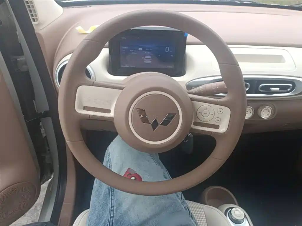Wuling Motors Hongguang MINIEV 2026 2025 4-Door Advanced