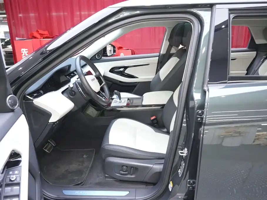 Land Rover Range Rover Evoque 2022 Range Rover Evoque L 249PS R-Dynamic Luxury Edition фото 17