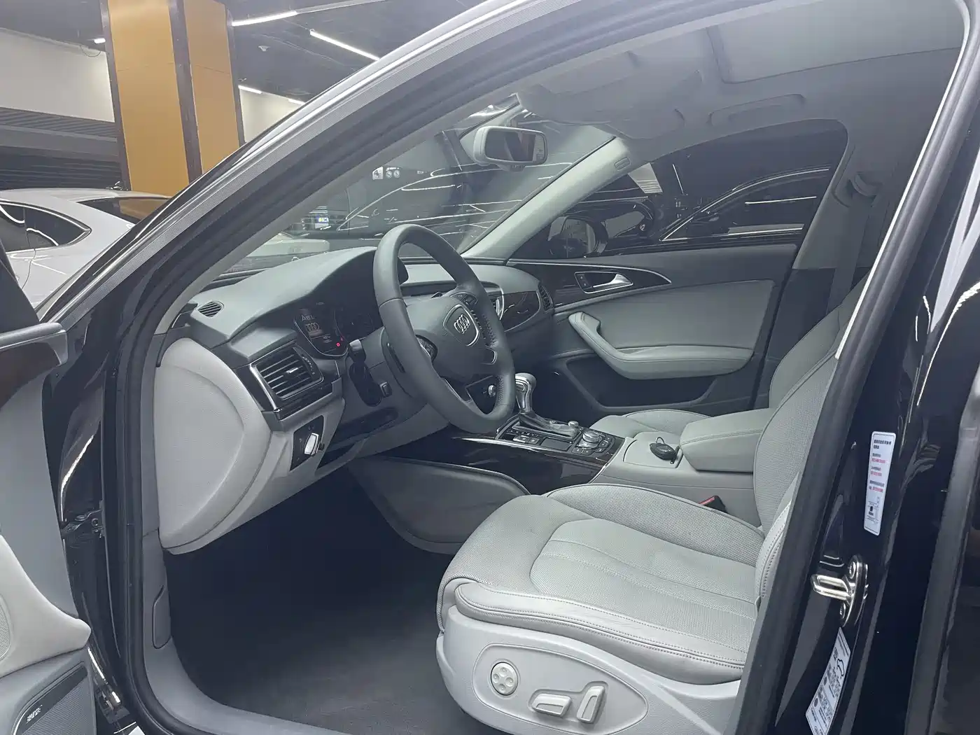 Audi A6L 2014 2014 35 FSI Comfort