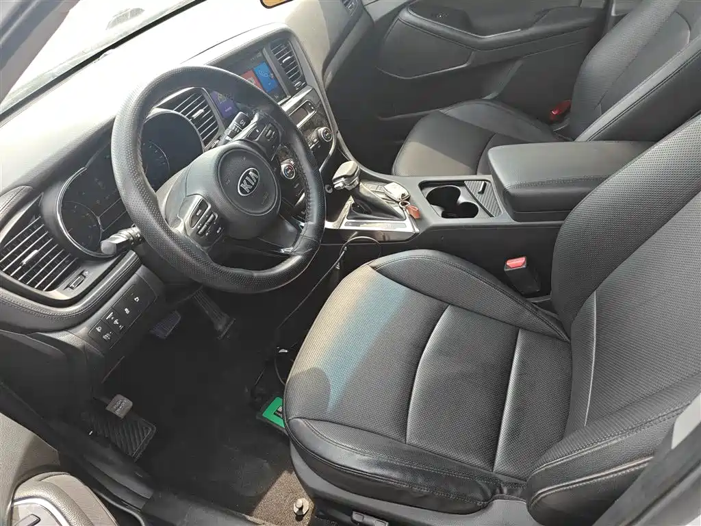 Kia K5 2014 2.0L Automatic LUXURY фото 14