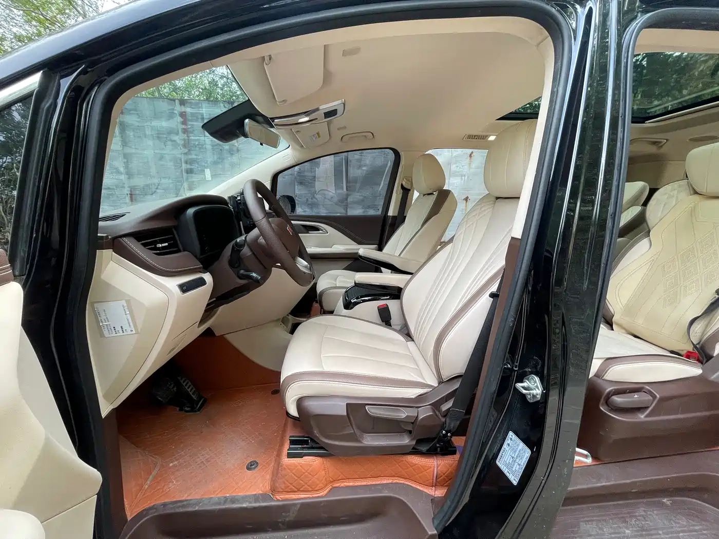 Besturn M9 2023 2.0T Exclusive фото 11