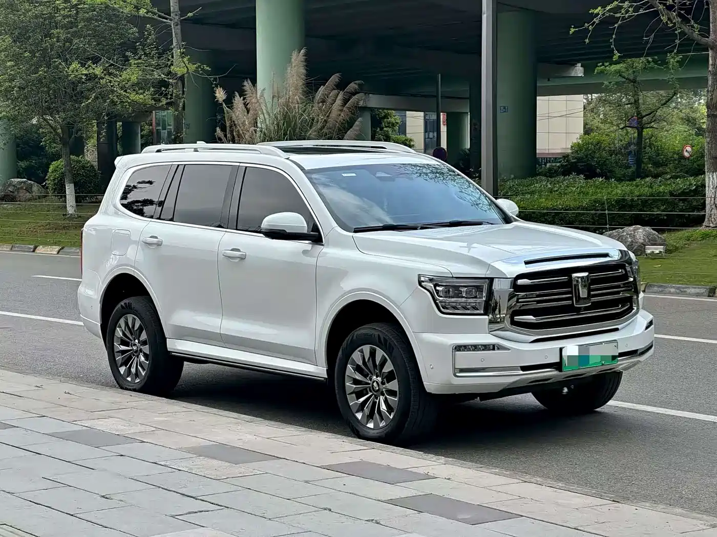 Tank 500 EV 2023 Hi4-T фото 2