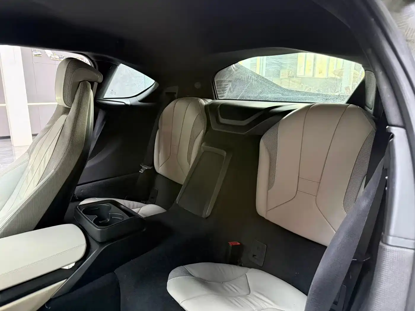 BMW i8 2014 Standard фото 9