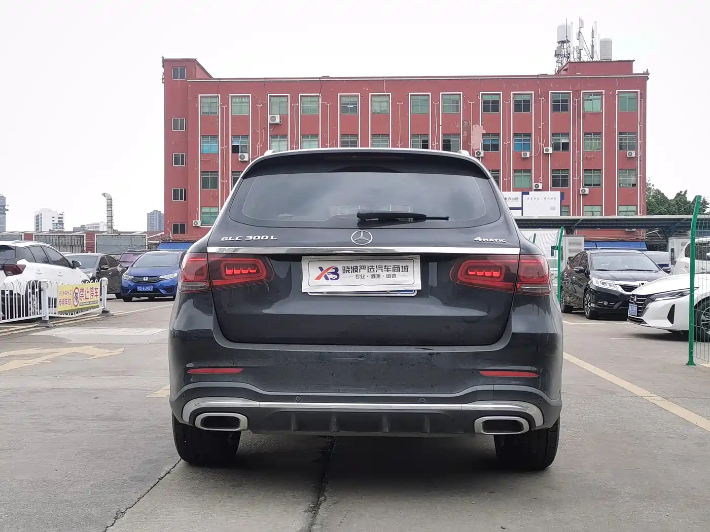 MERCEDES-BENZ GLC