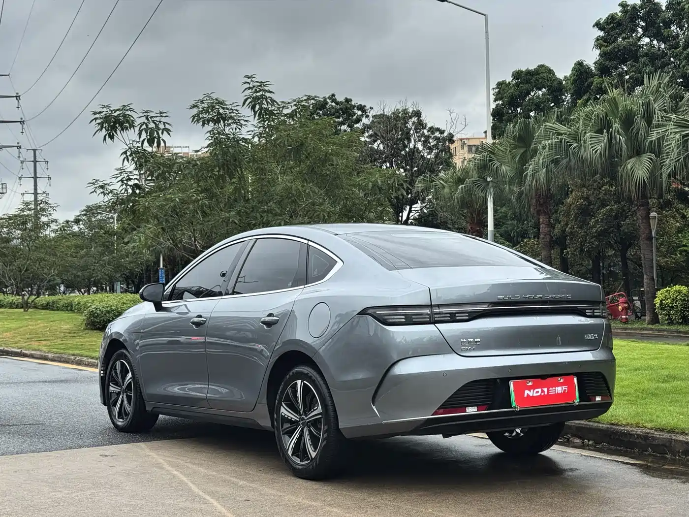 BYD Destroyer 05 2023 Champion Edition DM-i 120KM Premium фото 7