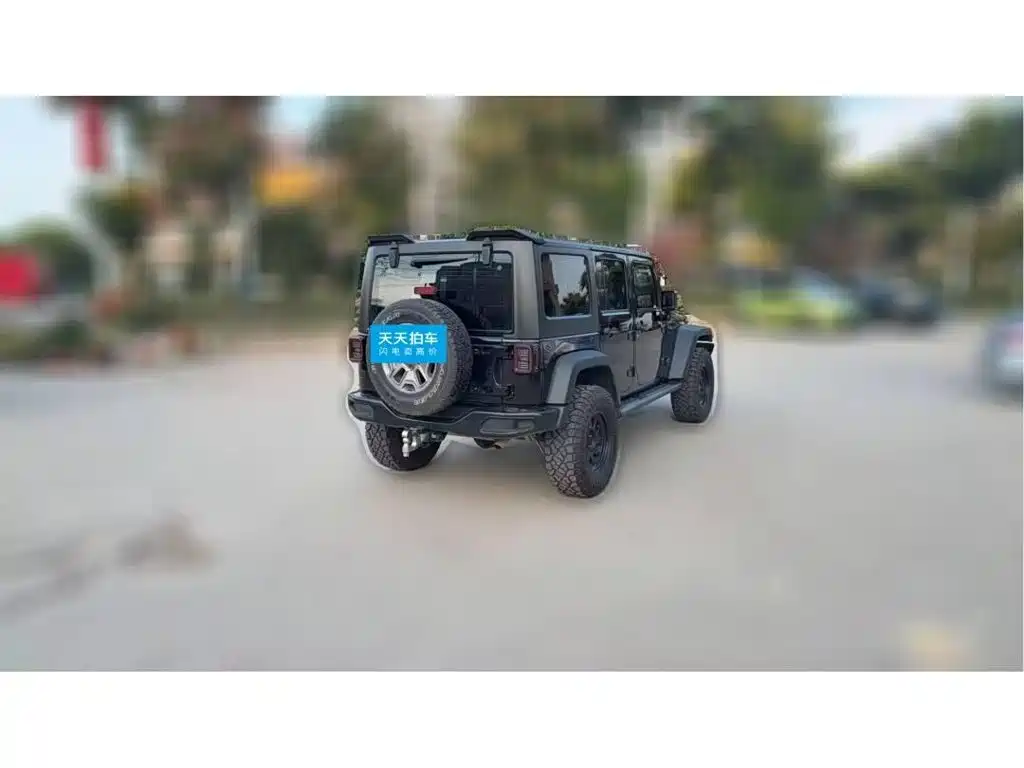 Photo 2 - Jeep Wrangler