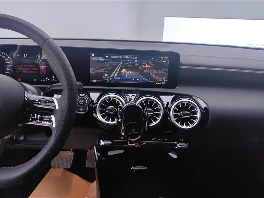 MERCEDES-BENZ A CLASS