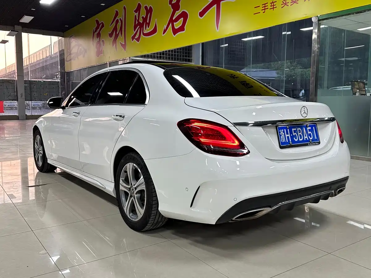 Mercedes-Benz C-Class 2019 Facelift C 260 L Sport фото 4