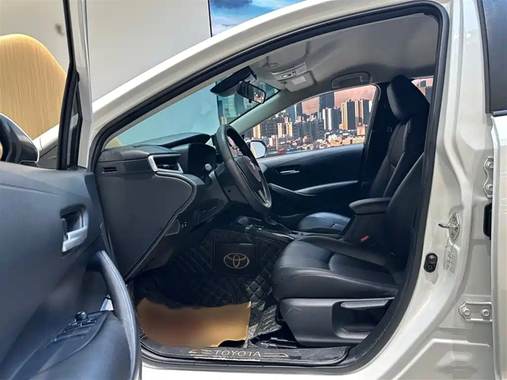 Toyota Corolla 2021 1.2T S-CVT Pioneer Edition фото 19