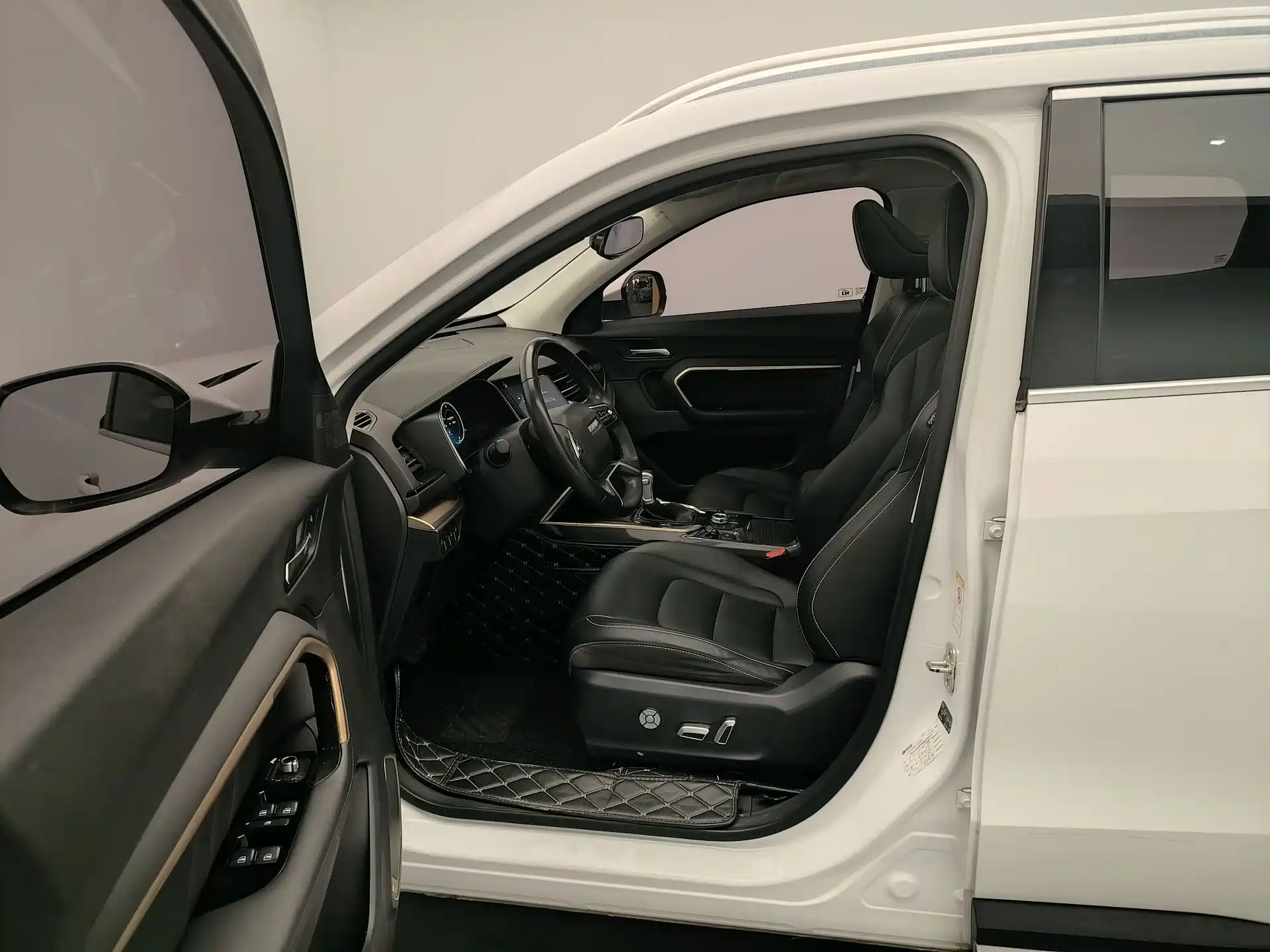 Photo 12 - Haval H6