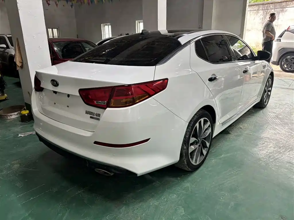 Kia K5 2014 2.0L Automatic LUXURY фото 11