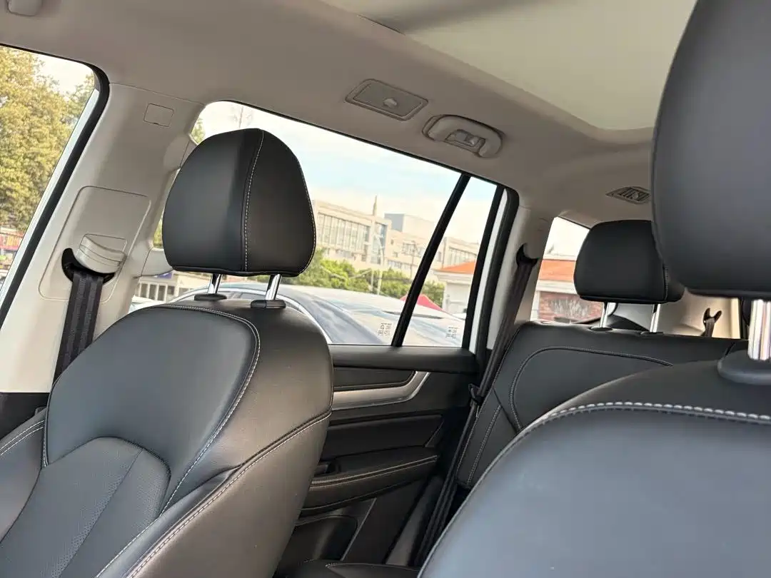 Roewe RX8 2023 2019 30T Intelligent Internet 2WD Flagship Edition