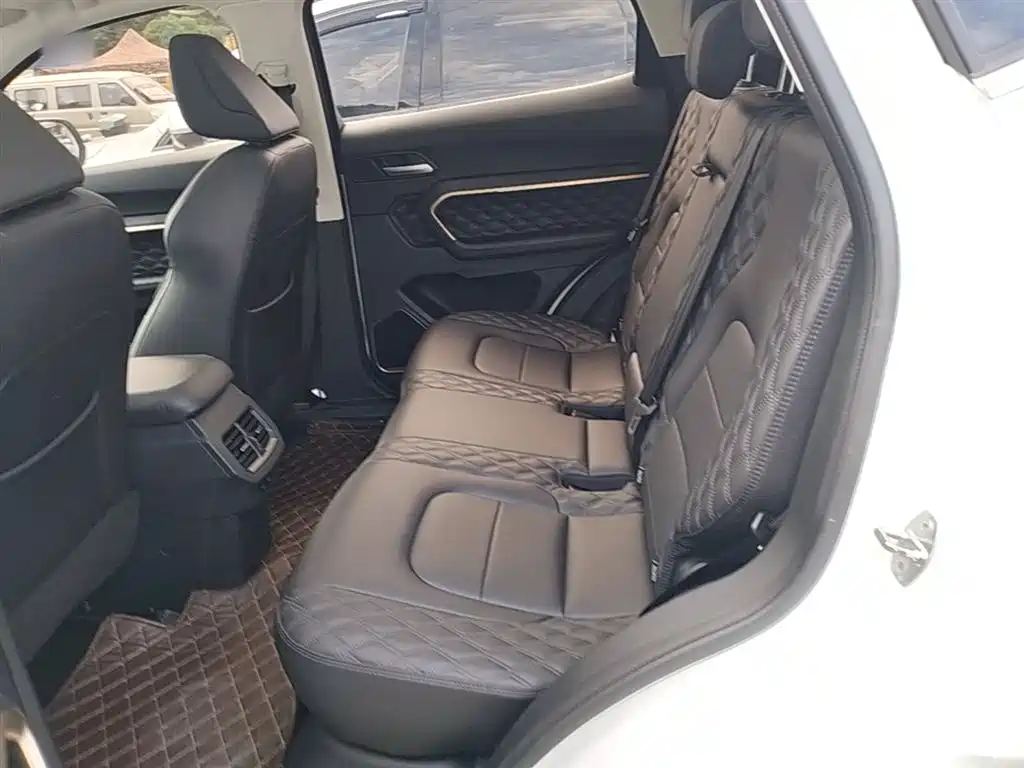 Фото 17 - Haval H6