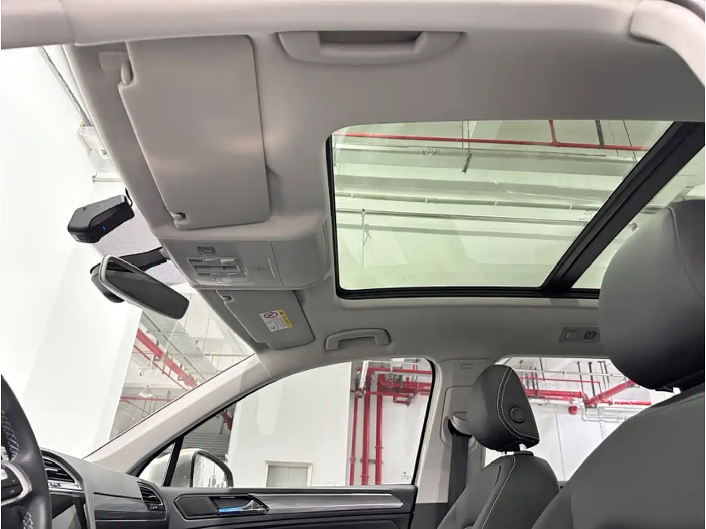 Volkswagen Tiguan L 2020 330TSI Auto 2WD R-Line Flagship China VI фото 11