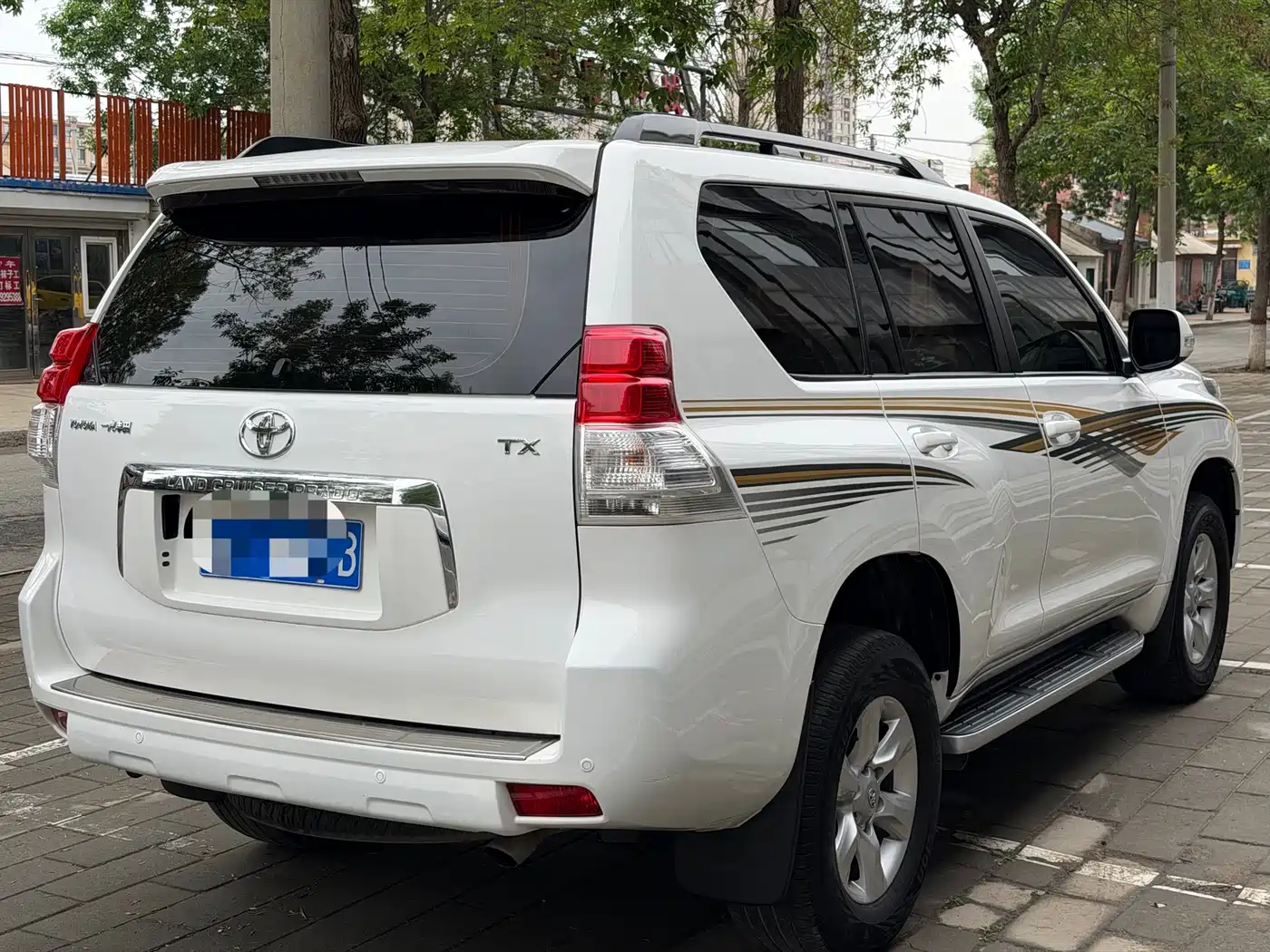 Toyota Prado 2010 4.0L Automatic TX-L фото 5