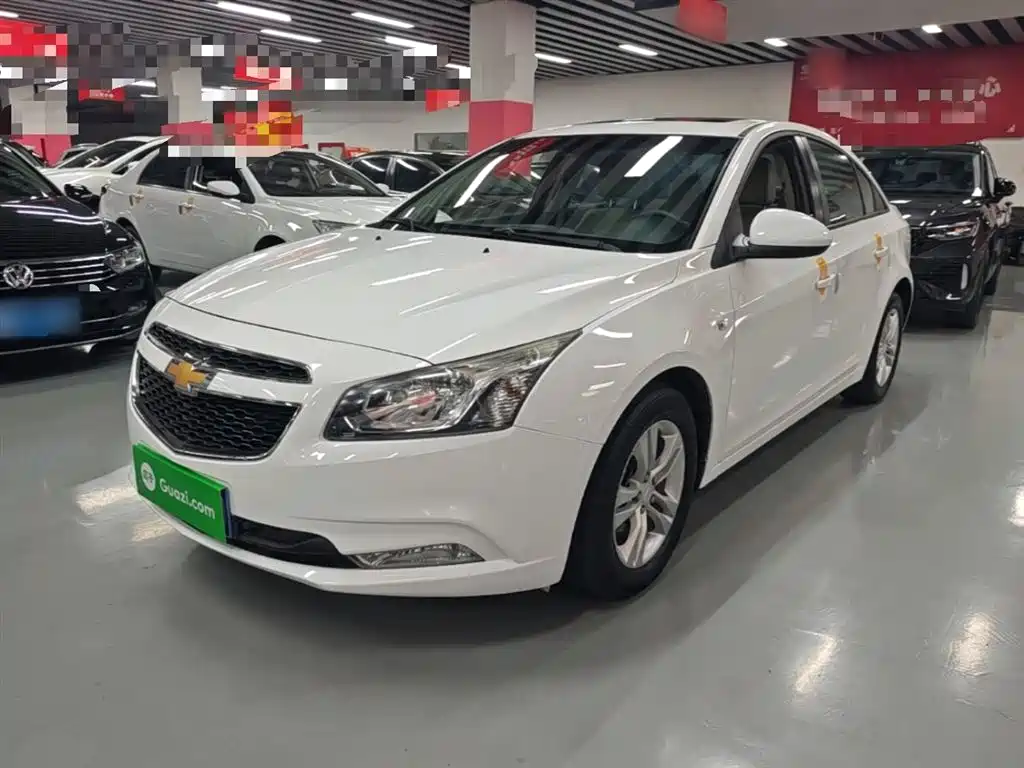 Chevrolet Cruze 2015 1.5L Classic SE AT