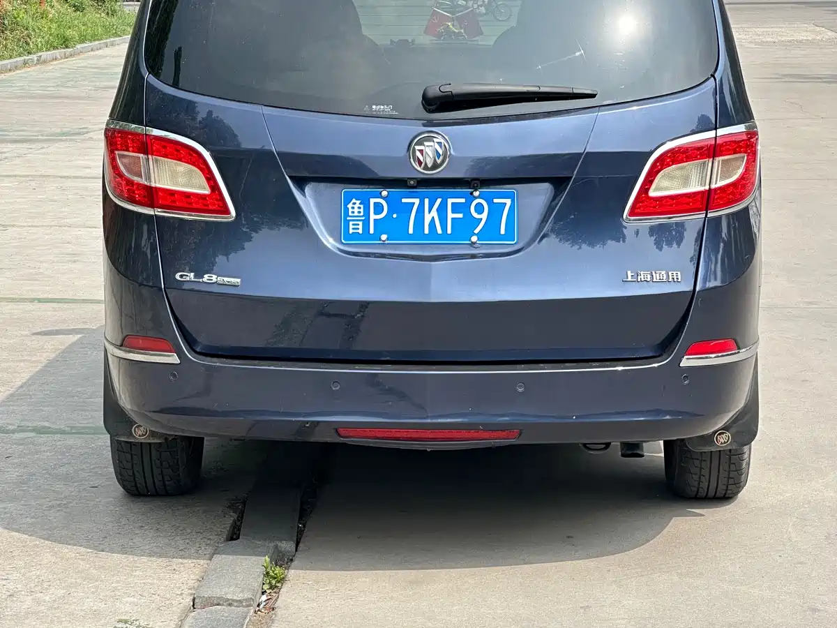 Buick GL8 2011 3.0L XT Luxury Business Flagship фото 4