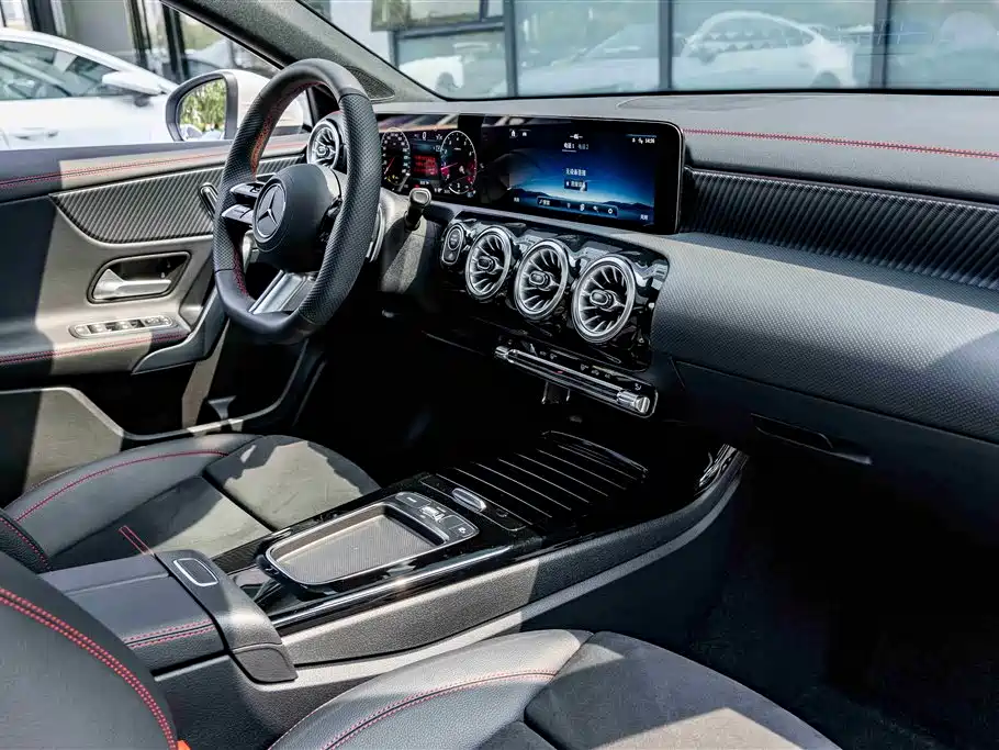 MERCEDES-BENZ CLASS A
