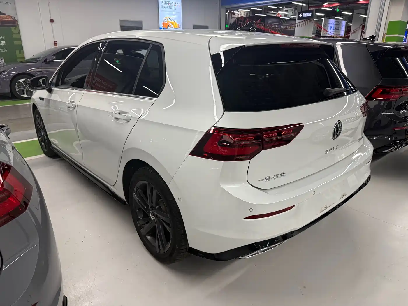 Volkswagen Golf 2021 280TSI DSG R-Line фото 11