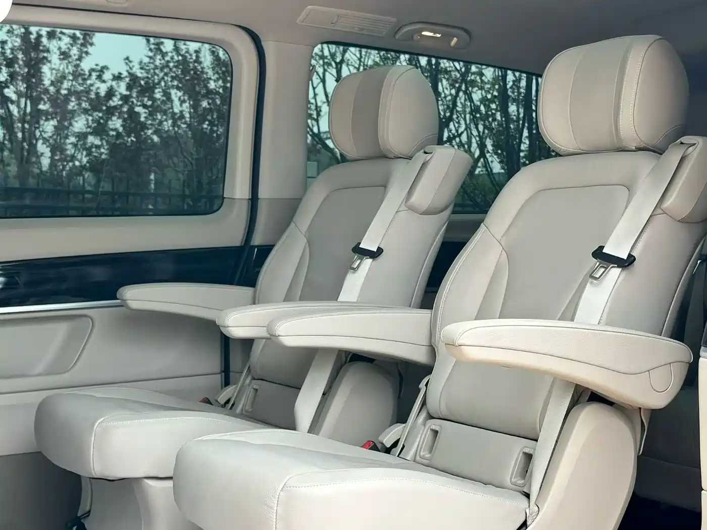 Mercedes-Benz V-Class 2018 V 260 Navigator Edition China VI фото 8