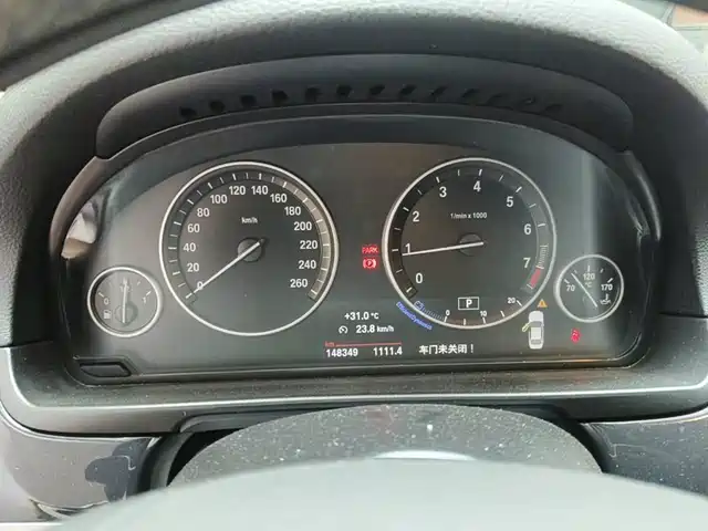 BMW 5 Series 2014 520Li Elegance — фото 4