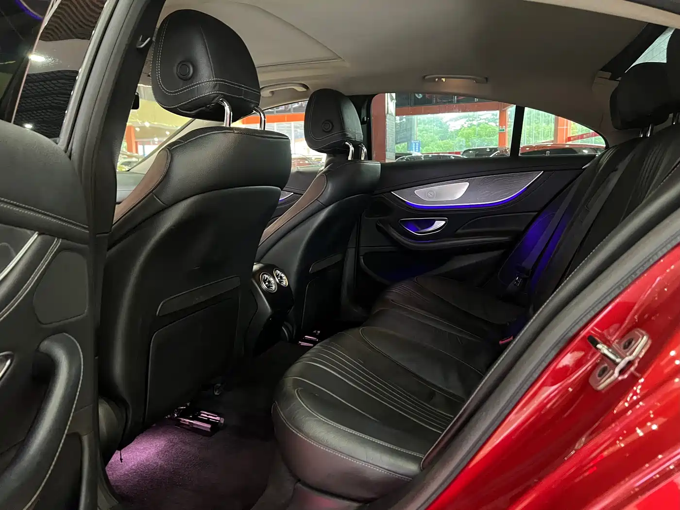 Mercedes-Benz CLS 2018 CLS 300 Luxury фото 8