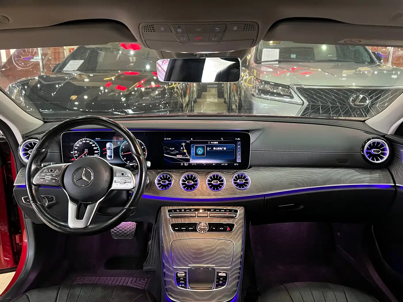 Mercedes-Benz CLS 2018 CLS 300 Luxury фото 11