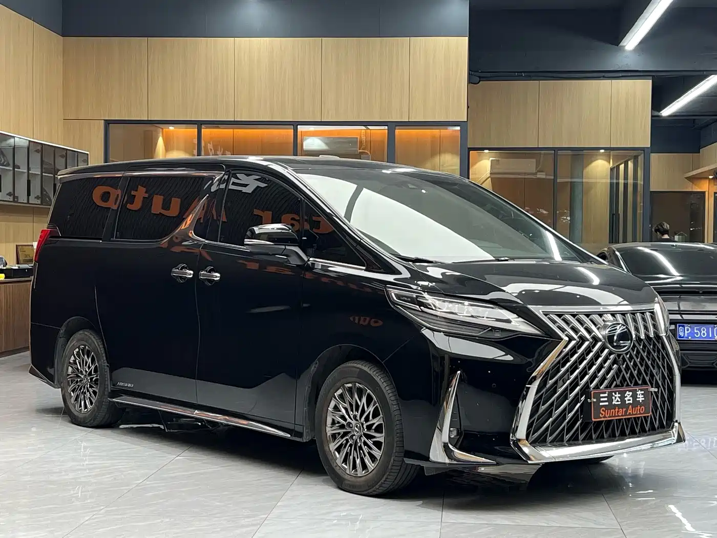Lexus LM 2020 2020 300h 4-Seat Imperial Edition