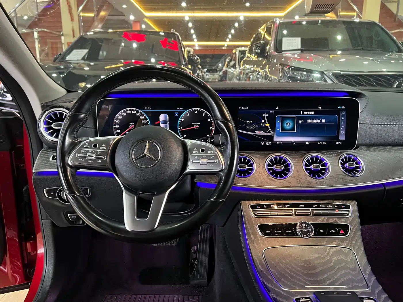 Mercedes-Benz CLS 2018 CLS 300 Luxury фото 9